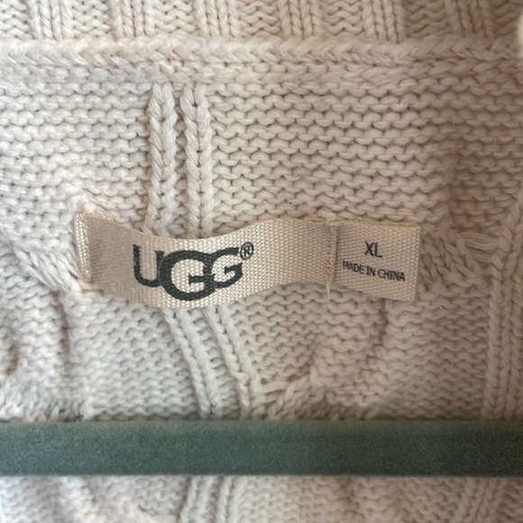 UGG KNIT LONG CABLE KNIT CARDIGAN - Picture 2 of 3